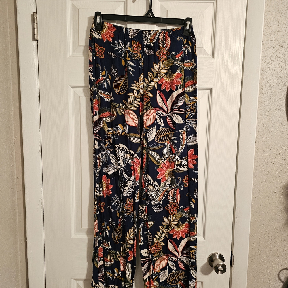 Spense Navy Floral Wide Leg Pants